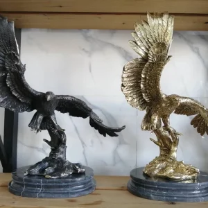 مجسمه عقاب برنجی و برنزی مدل قلم کاری شده